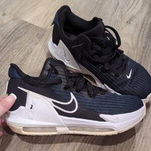 Nike Lebron Witness 6 Sneakers Youth Size 7y